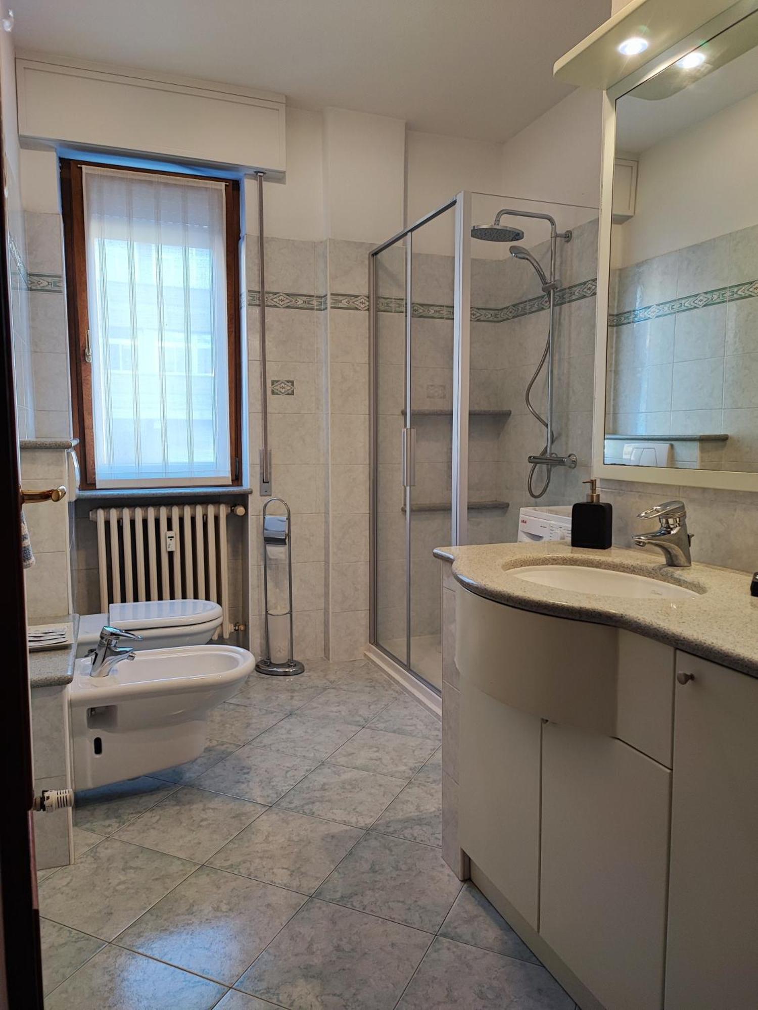 Il Girasole Apartment Tirano Bagian luar foto